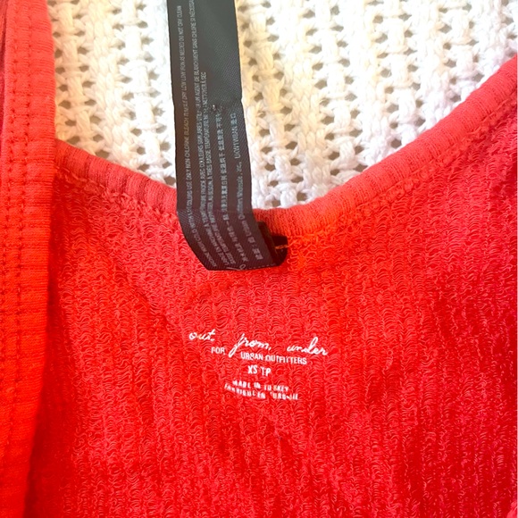 Long Sleeve Crop Top - Picture 3 of 5